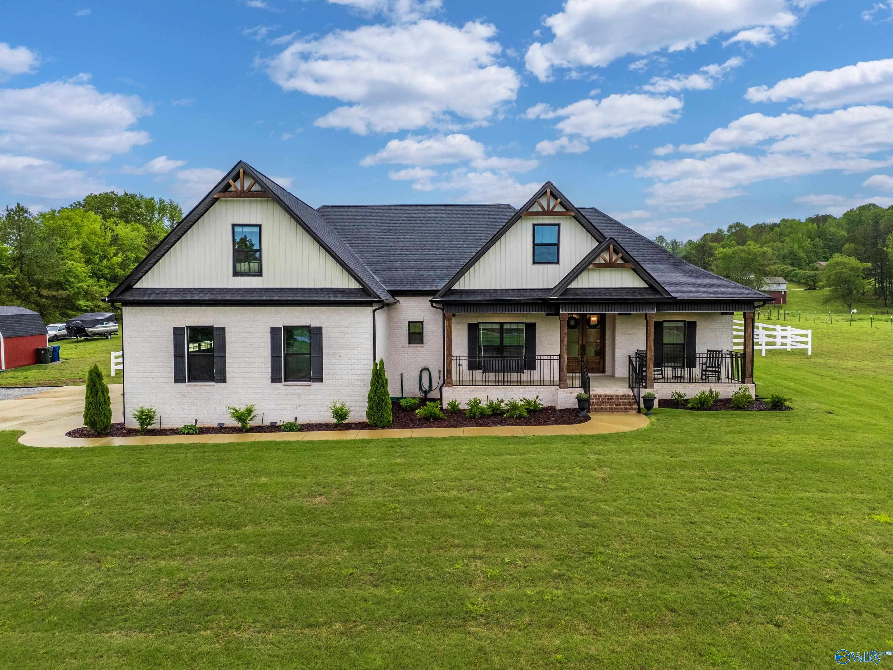527 Sharps Cove Road, Gurley, Alabama image 1