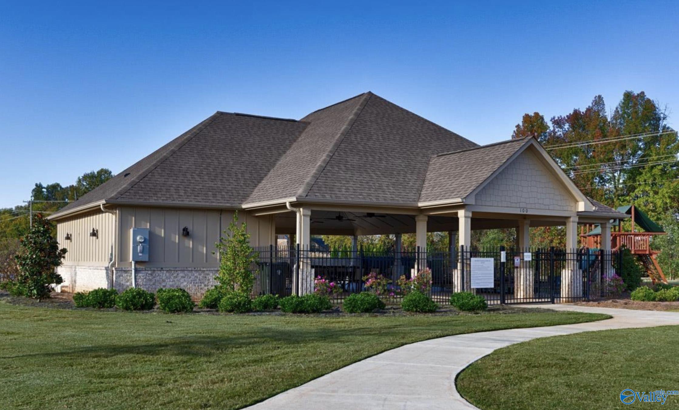137 Sunlit Grove Drive, Harvest, Alabama image 3