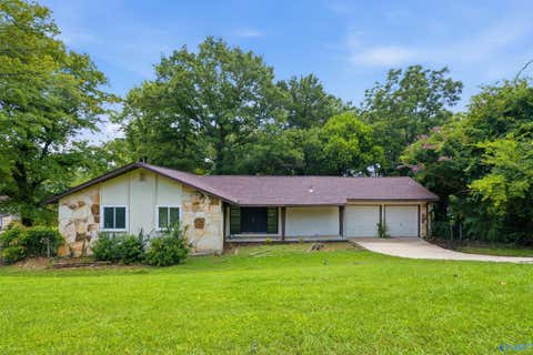 Homes For Sale - 6001 Cowin Drive<br/> Huntsville, AL 35810