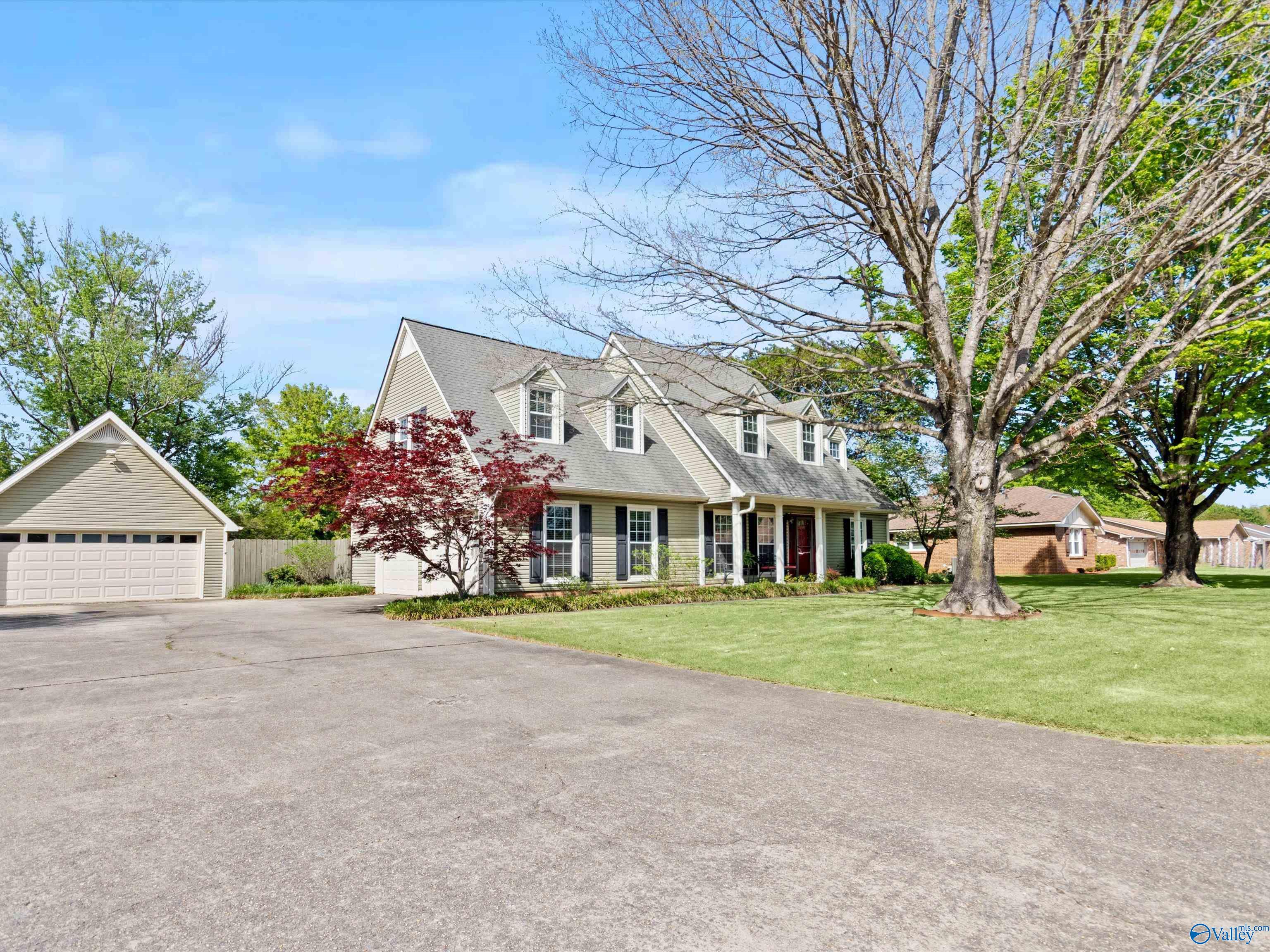 2312 Auburn Drive SW