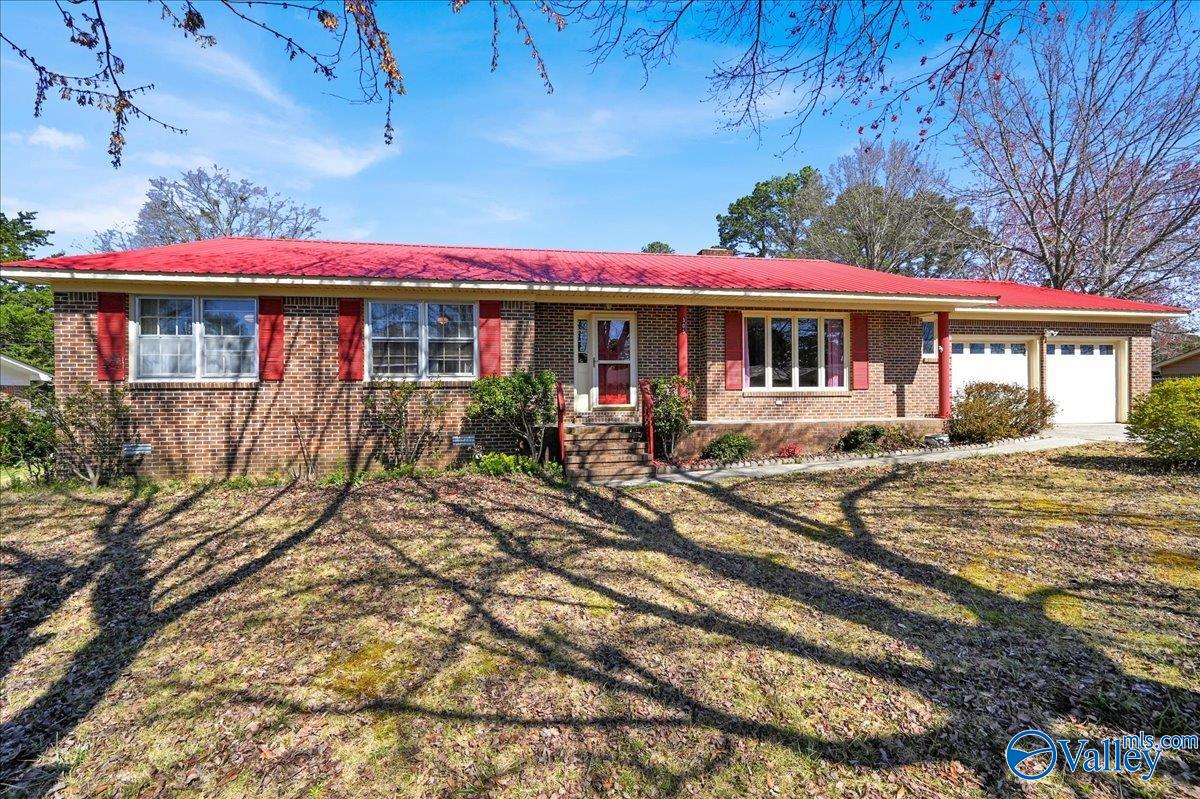 305 Sunset Street, Hartselle, Alabama image 1