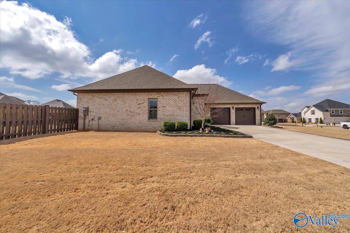 24193 Beacon Circle, Athens, Alabama image 36
