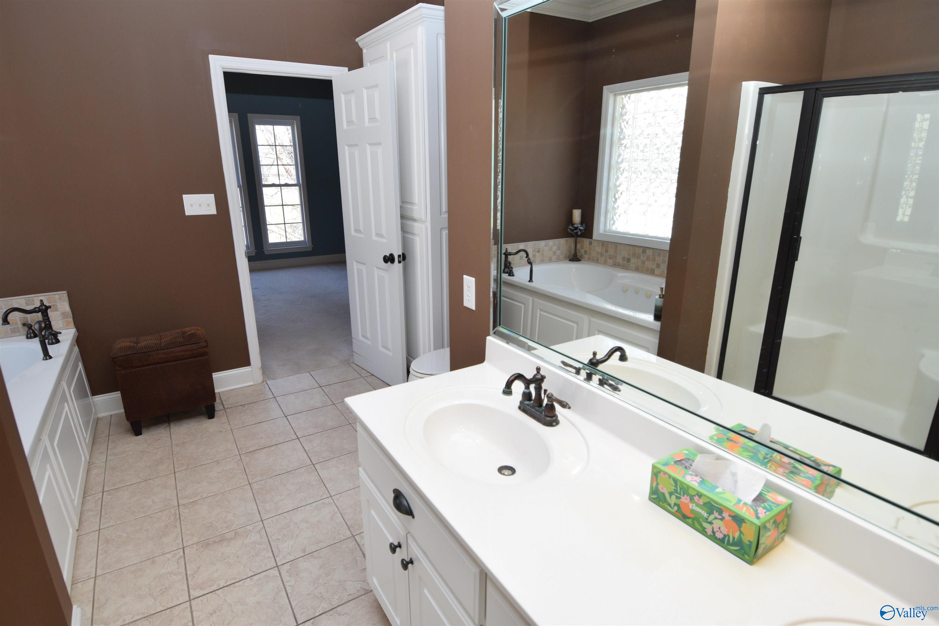 1181 River Ridge Drive, Guntersville, Alabama image 10