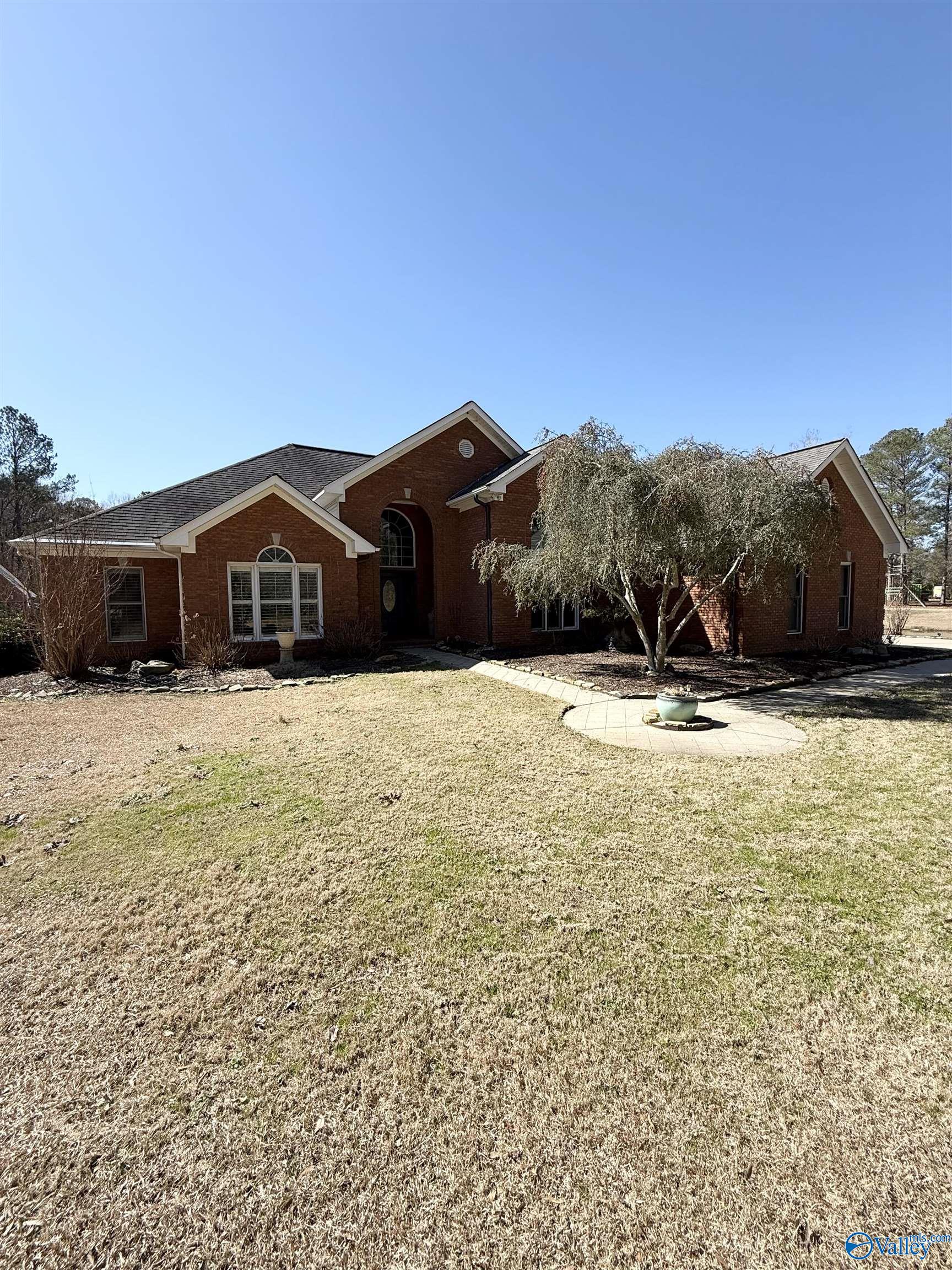 1192 Boozer Drive, Jacksonville, Alabama image 2