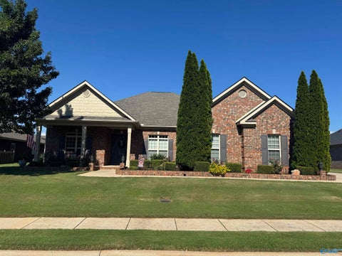Homes For Sale - 75 Walnut Cove Boulevard<br/> Huntsville, AL 35824