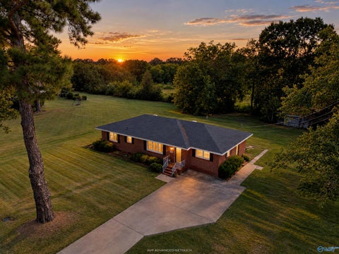 Homes For Sale - 15036 Market Street<br/> Moulton, AL 35650