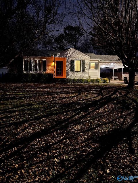 Photo of 321 Hoffman Street, Athens, AL 35611 (MLS # 21906250)