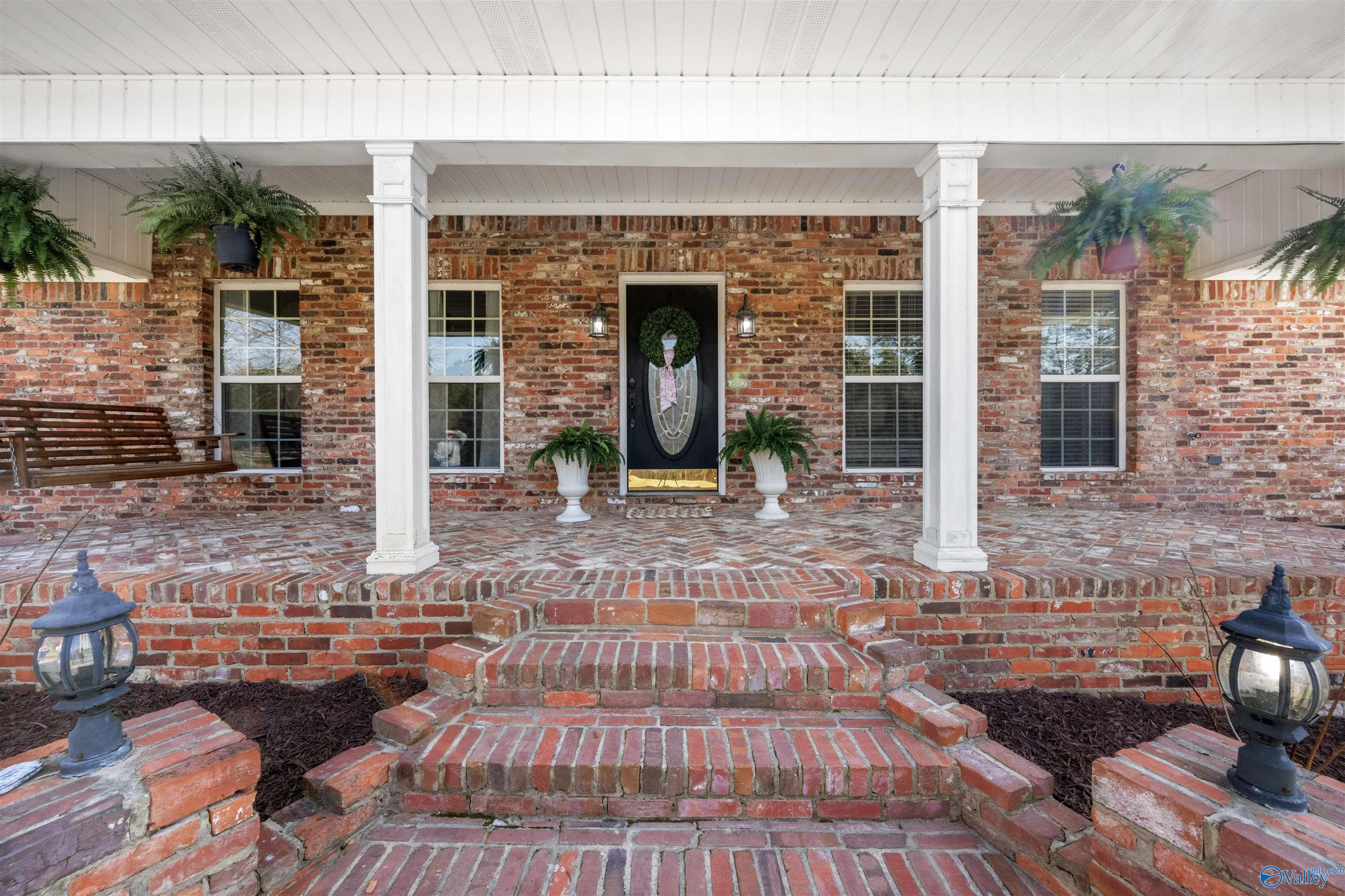 325 Rowan Cut Off Road