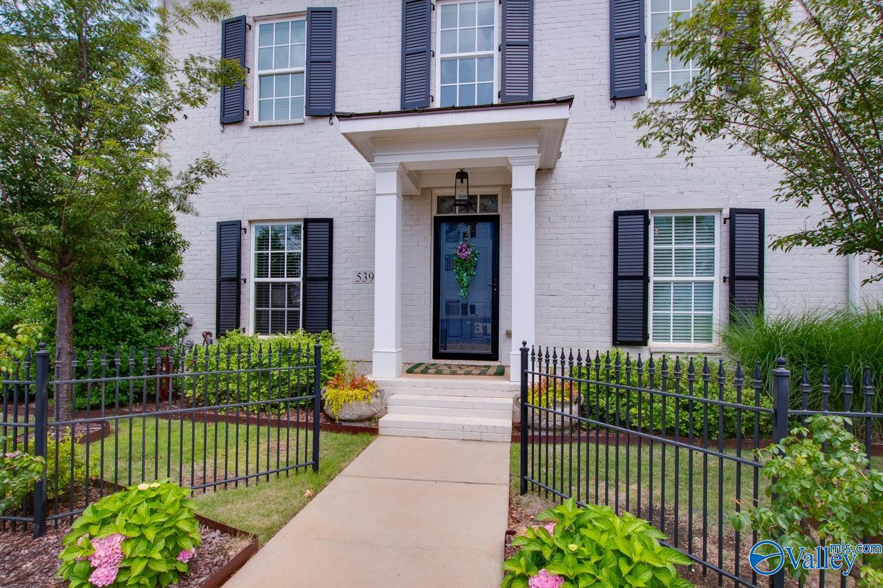 539 Town Madison Boulevard