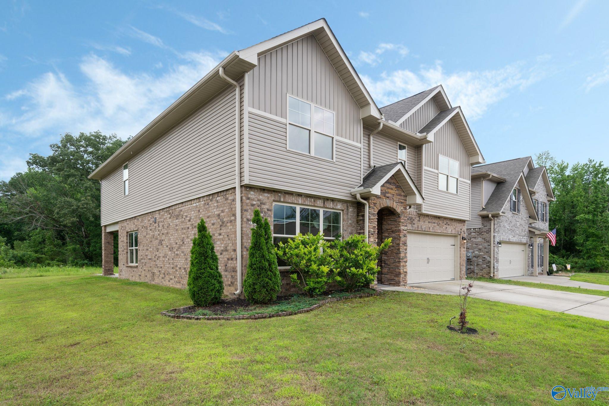 700 Magnolia Place Lane, Hartselle, Alabama image 2