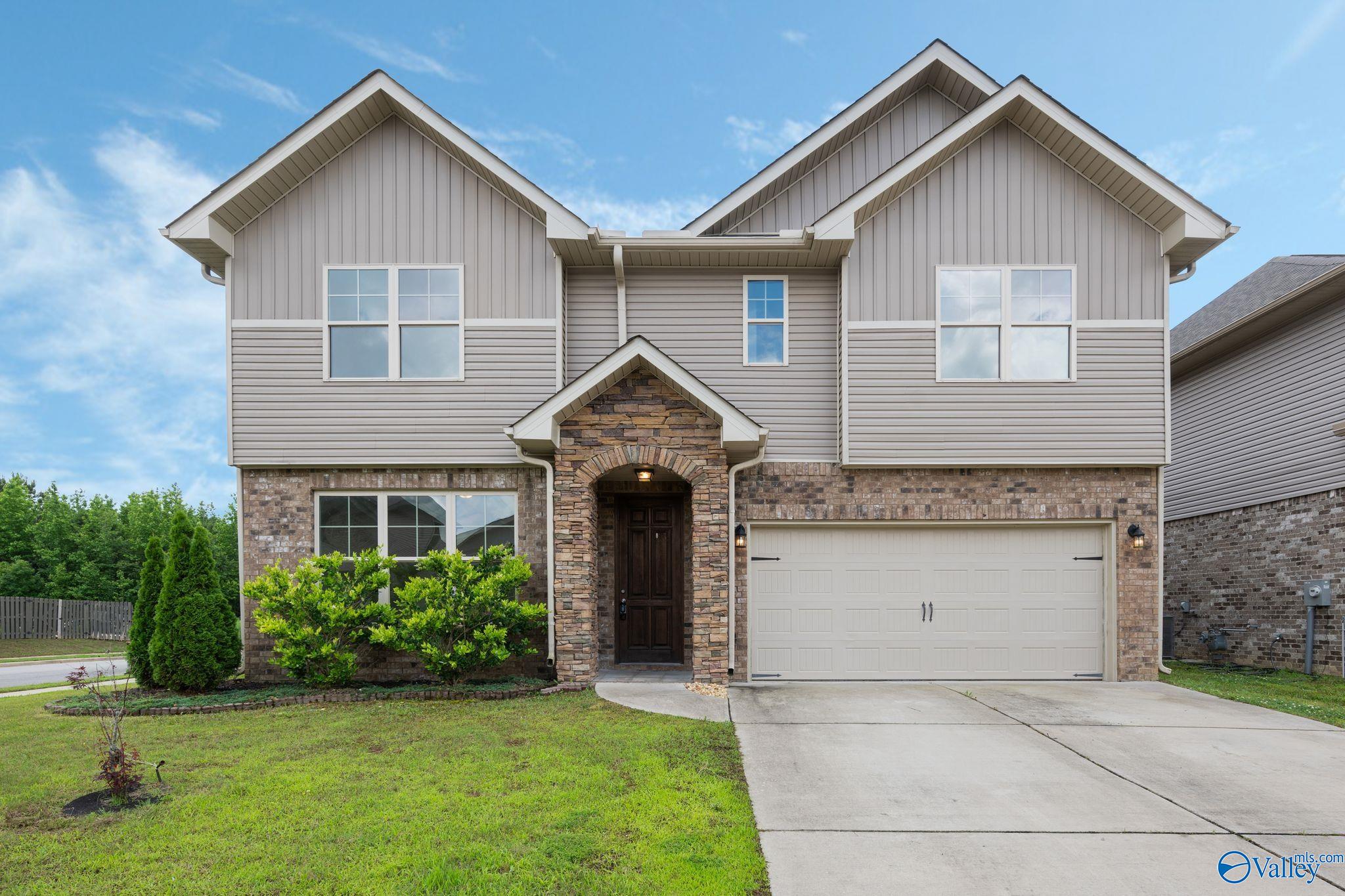 700 Magnolia Place Lane, Hartselle, Alabama image 1