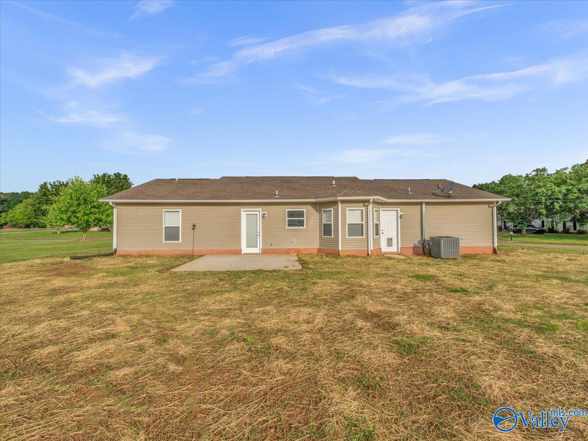 323 Earnhardt Drive, New Market, Alabama image 5