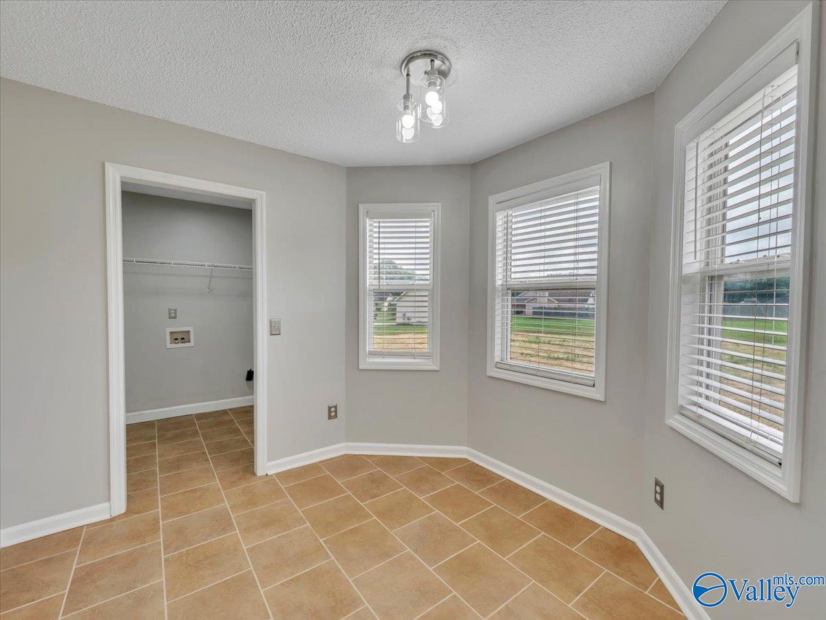 323 Earnhardt Drive, New Market, Alabama image 14