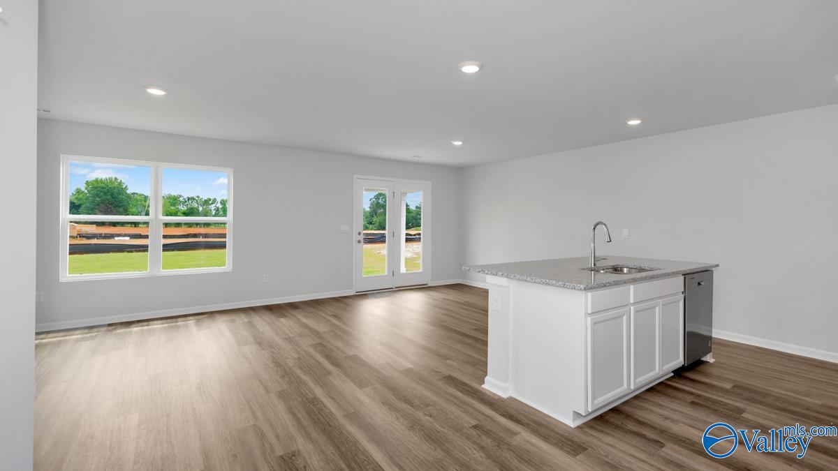9901 Sequoyah Cove Drive, Owens Cross Roads, Alabama image 4
