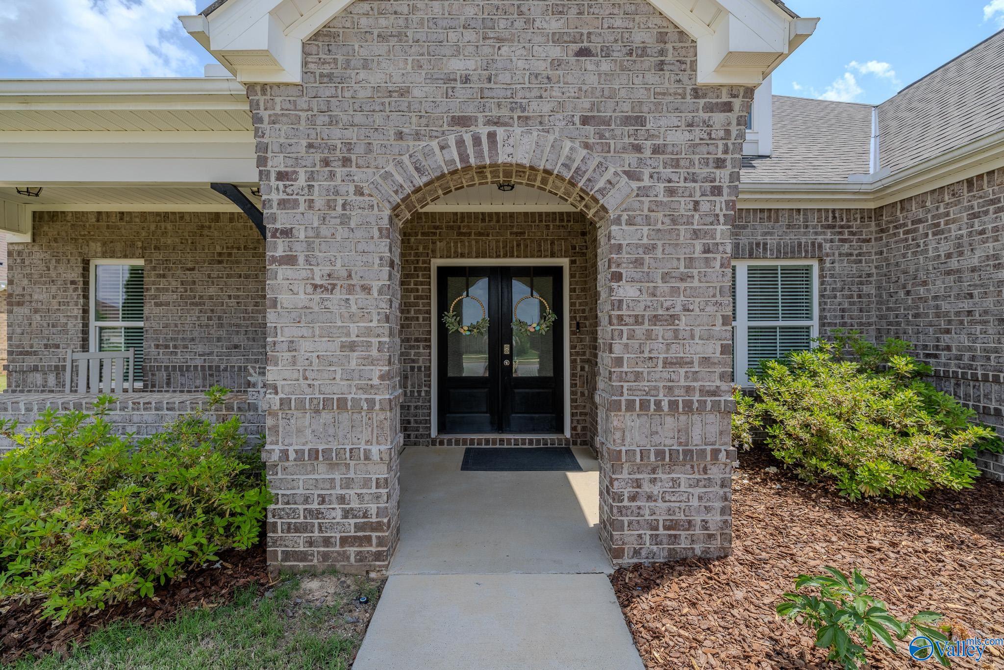 123 Rosemary Ayers Drive, Madison, Alabama image 2