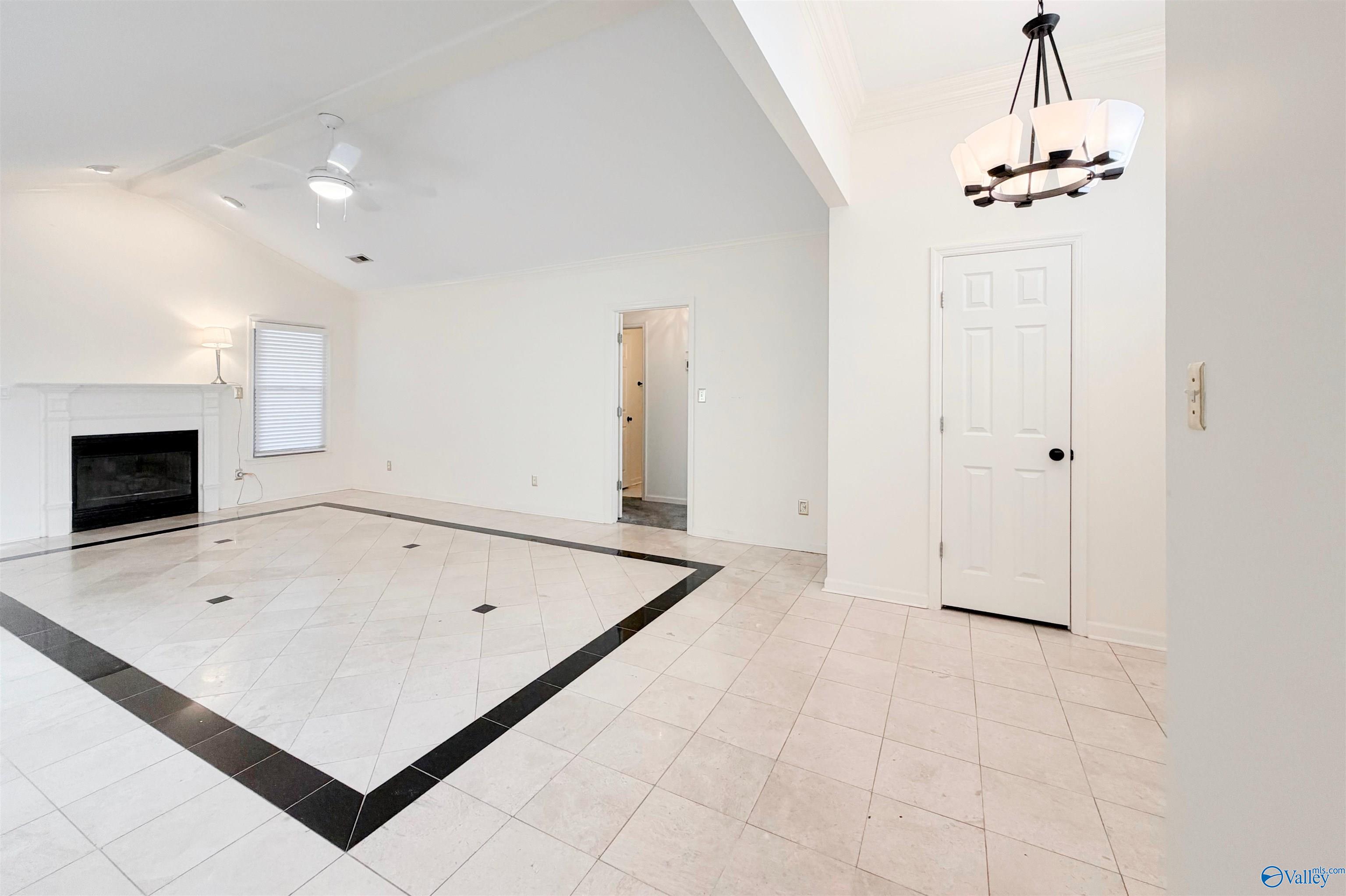 1504 Chestnut Grove SW