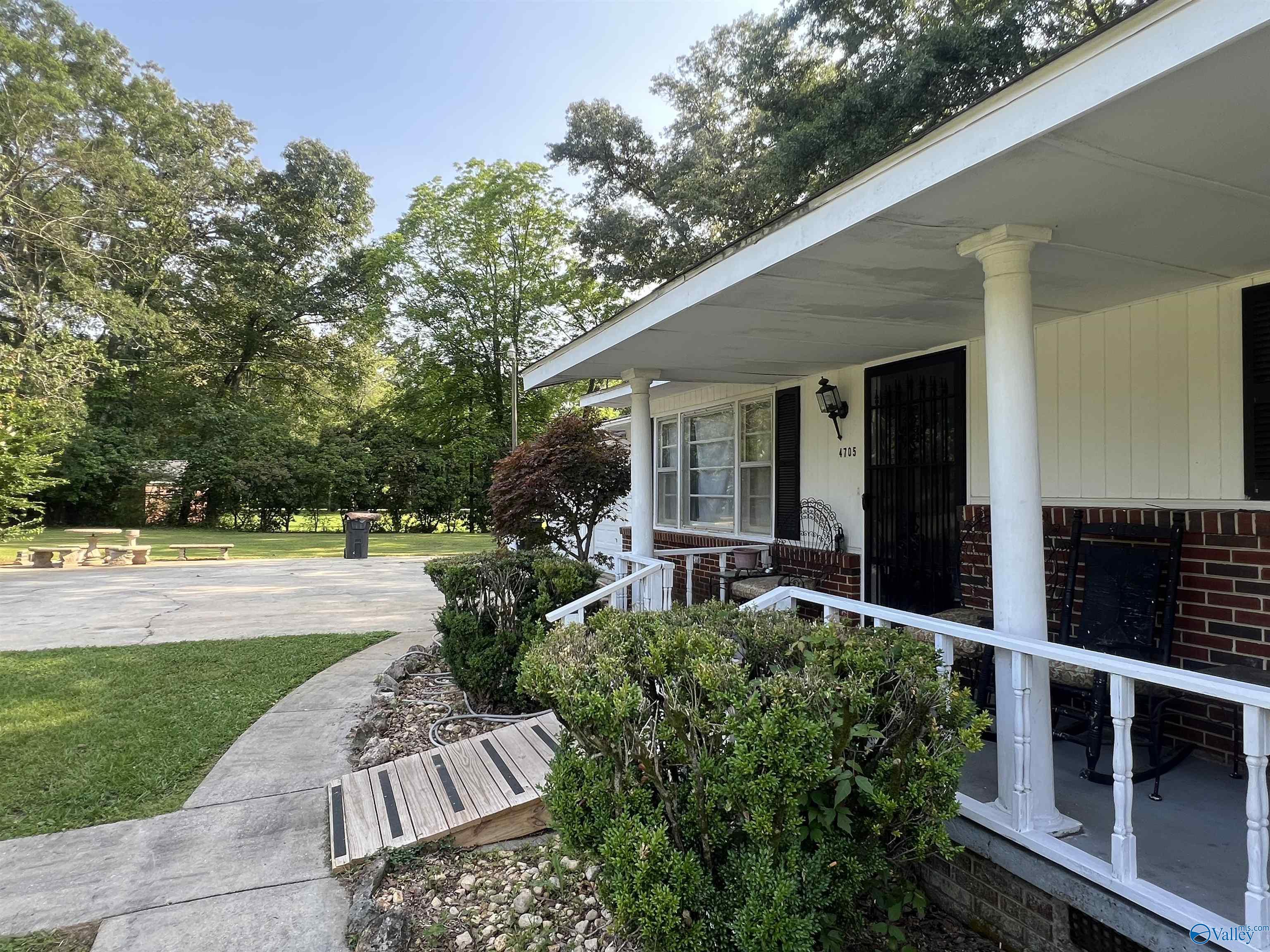 4705 Joe Davis Drive, Decatur, Alabama image 3