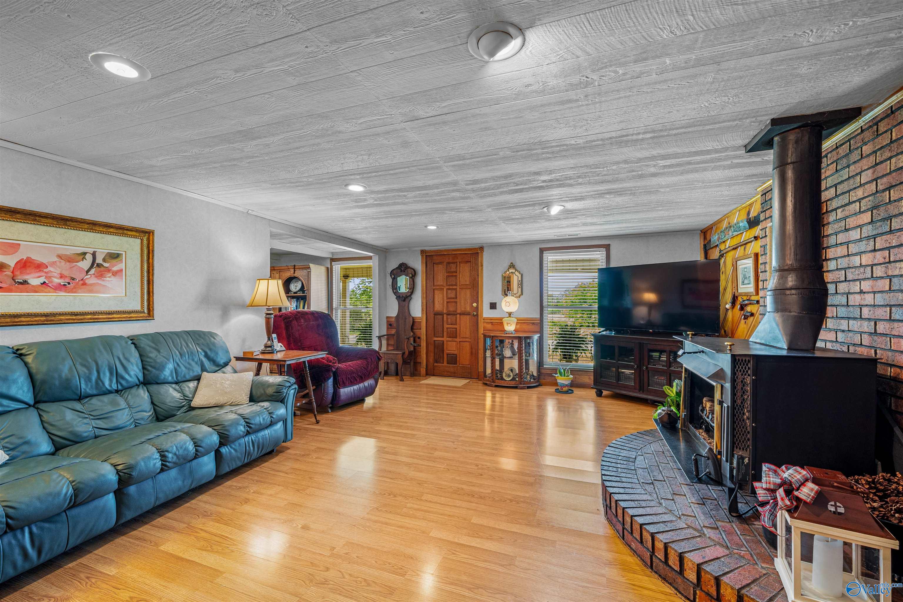 2061 County Road 76, Fyffe, Alabama image 4