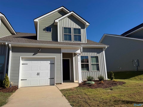 Townhouse For Rent - 139 Wolfe Lane<br/> Huntsville, AL 35811