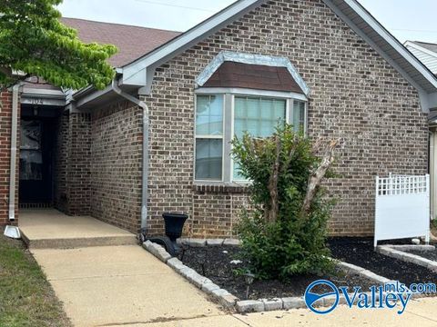 Photo of 104 Sycamore Place, Athens, AL 35611 (MLS # 21917404)