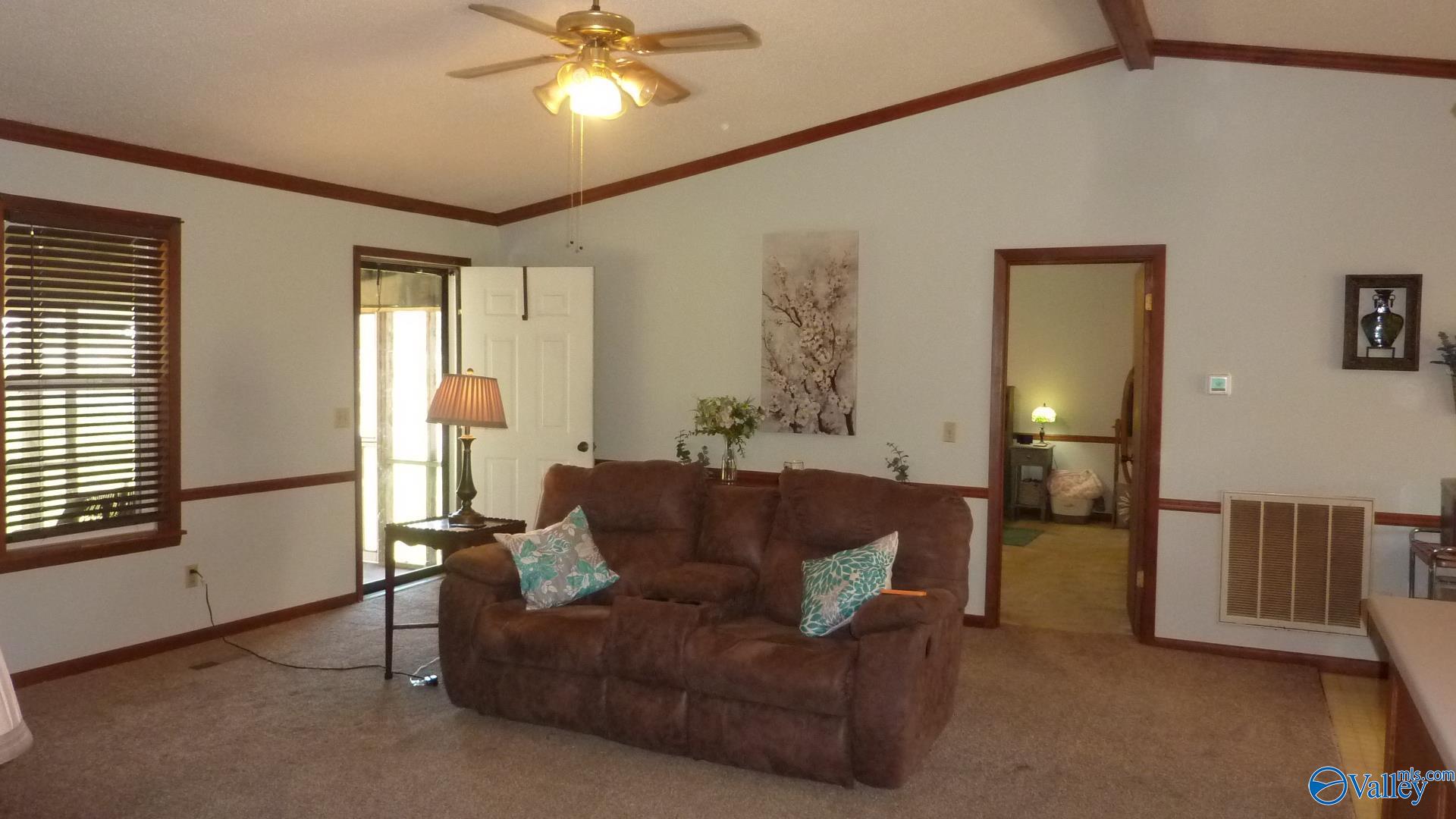 331 Scoles Road, Guntersville, Alabama image 11