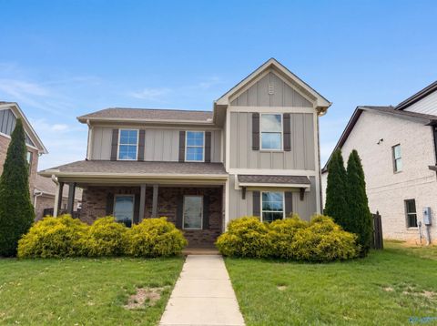 Photo of 24 Silky Oak Circle SW, Huntsville, AL 35824 (MLS # 21917362)