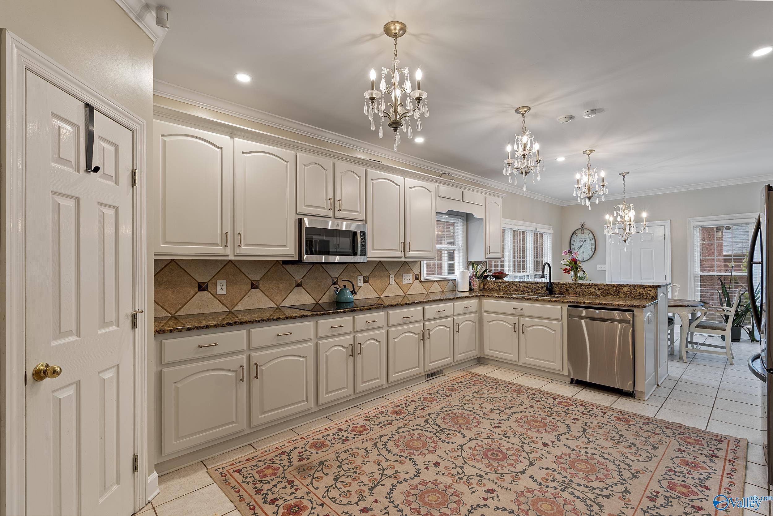 107 Thomas Woods Court, Huntsville, Alabama image 7