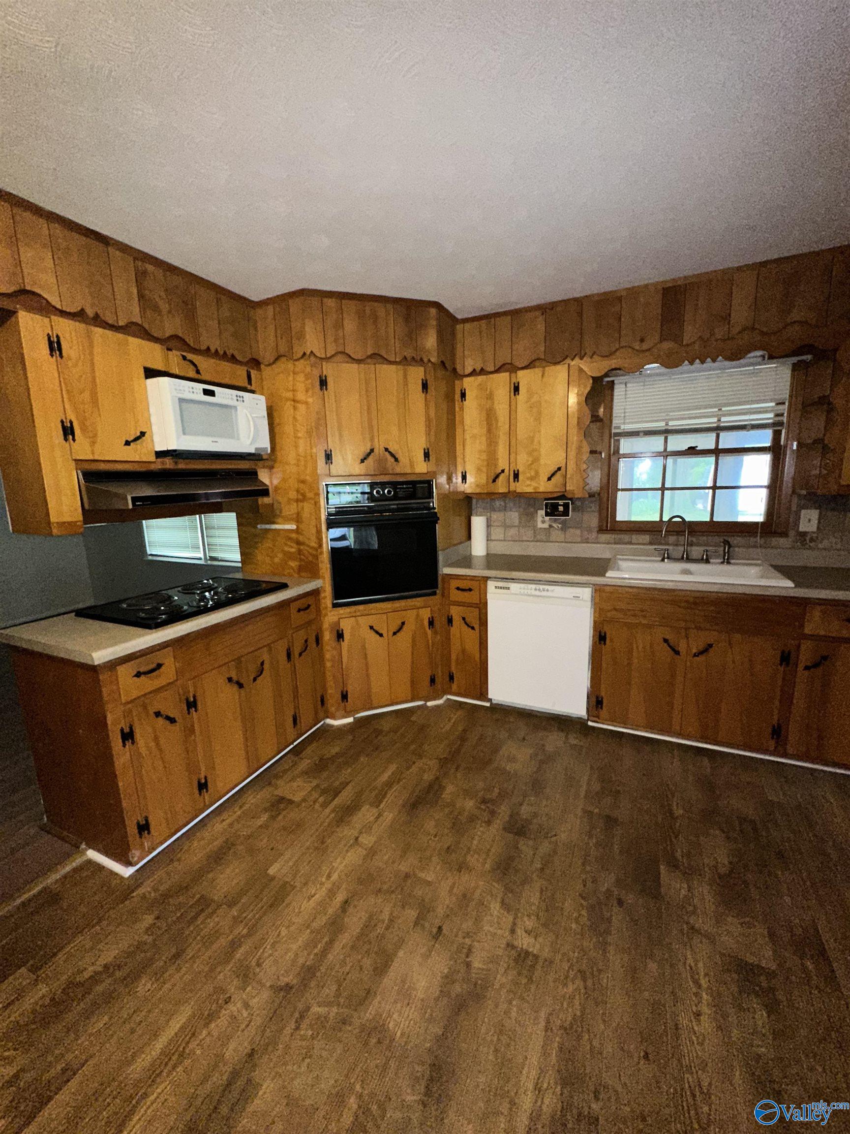 405 Beard Street, Decatur, Alabama image 8