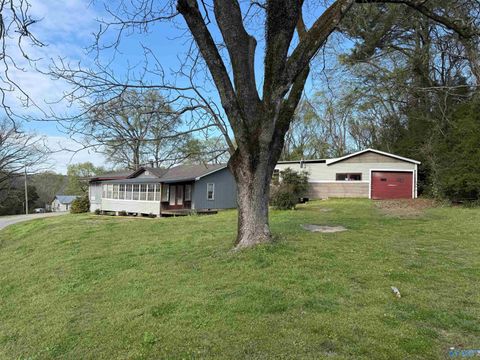 Photo of 103 South Court, Gadsden, AL 35904 (MLS # 21912700)