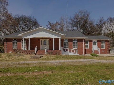 Homes For Rent - 4217 Highway 72 East<br/> Brownsboro, AL 35741