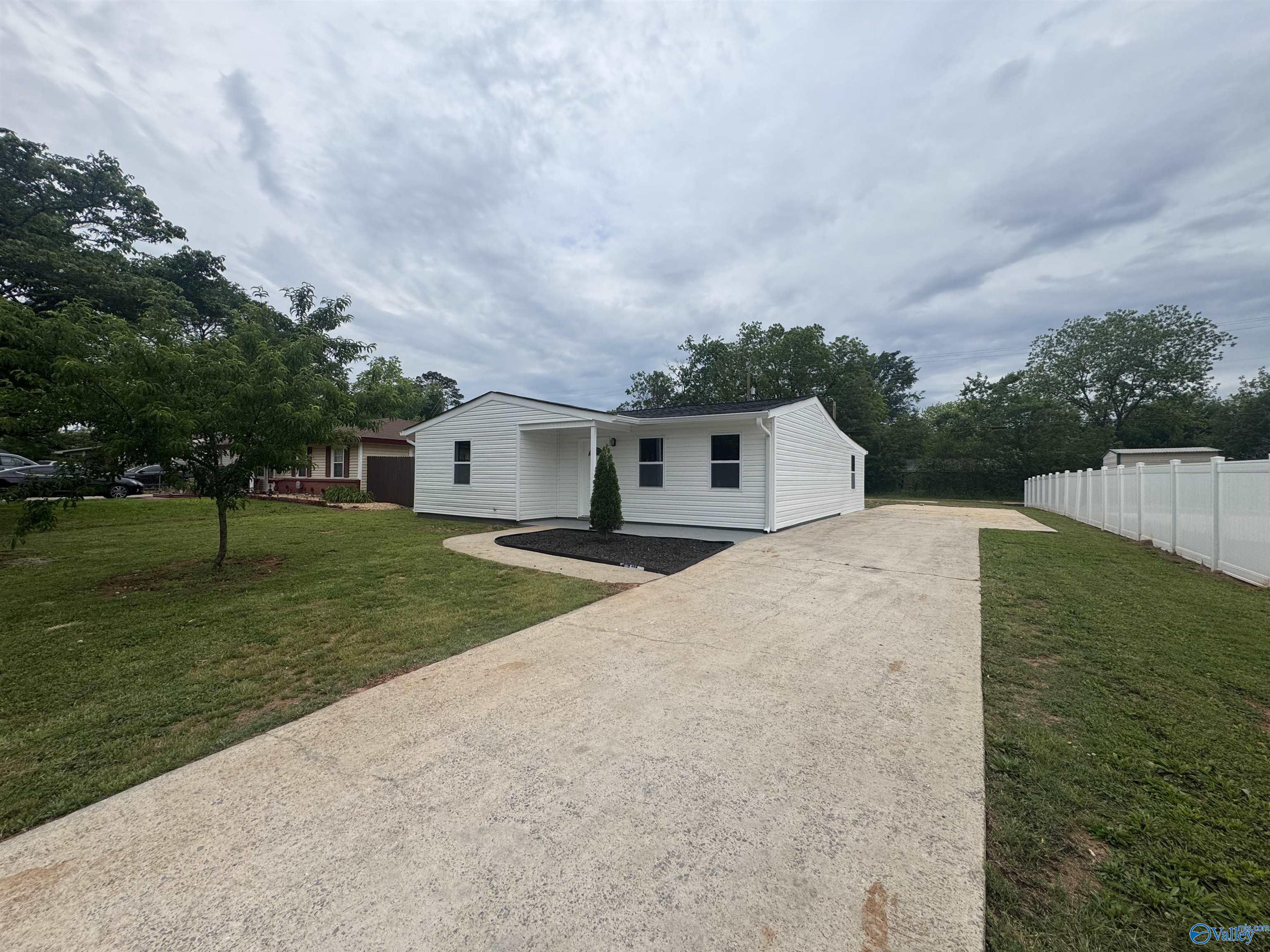 411 14th Avenue, Decatur, Alabama image 2
