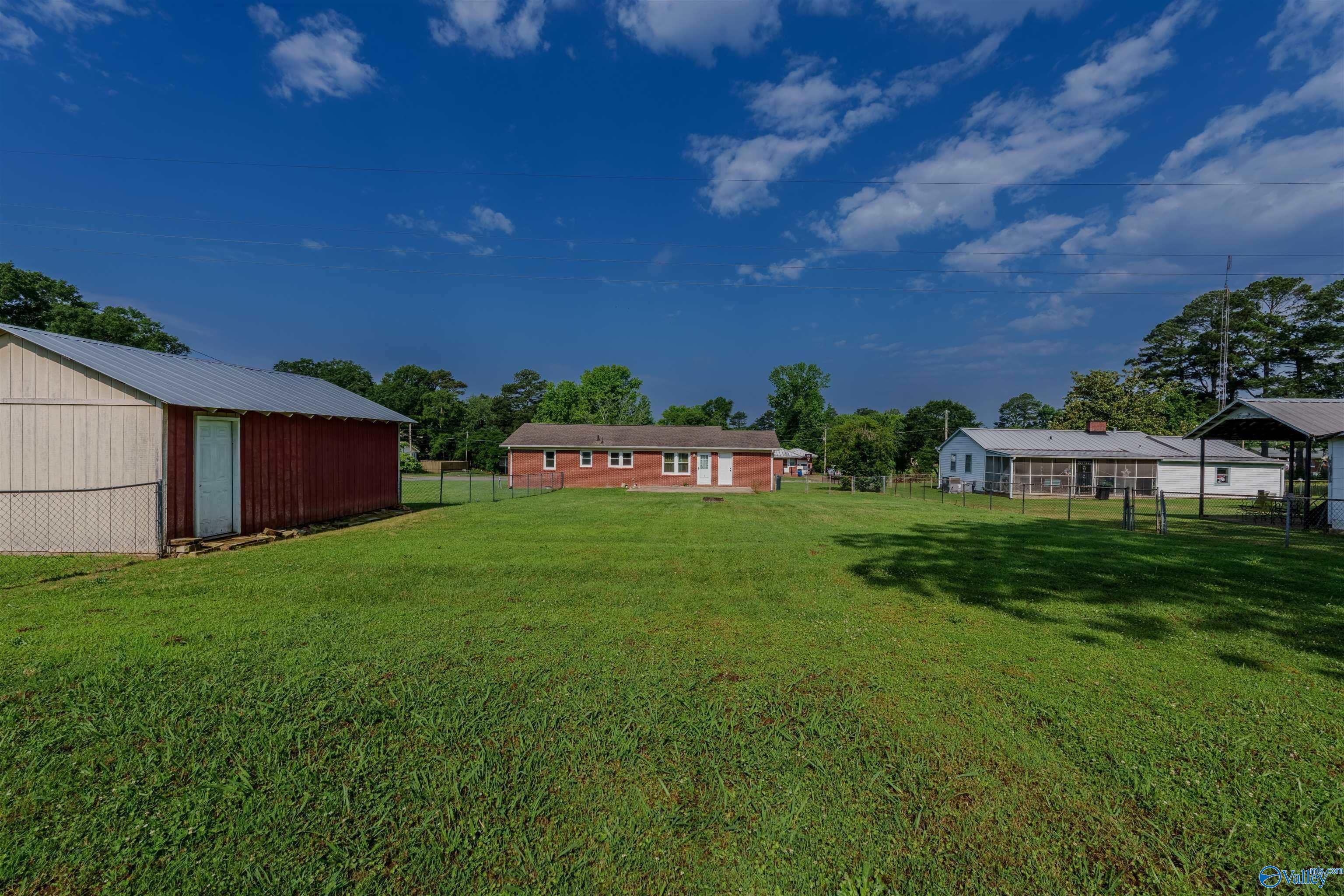 104 Camellia Drive, Florence, Alabama image 4