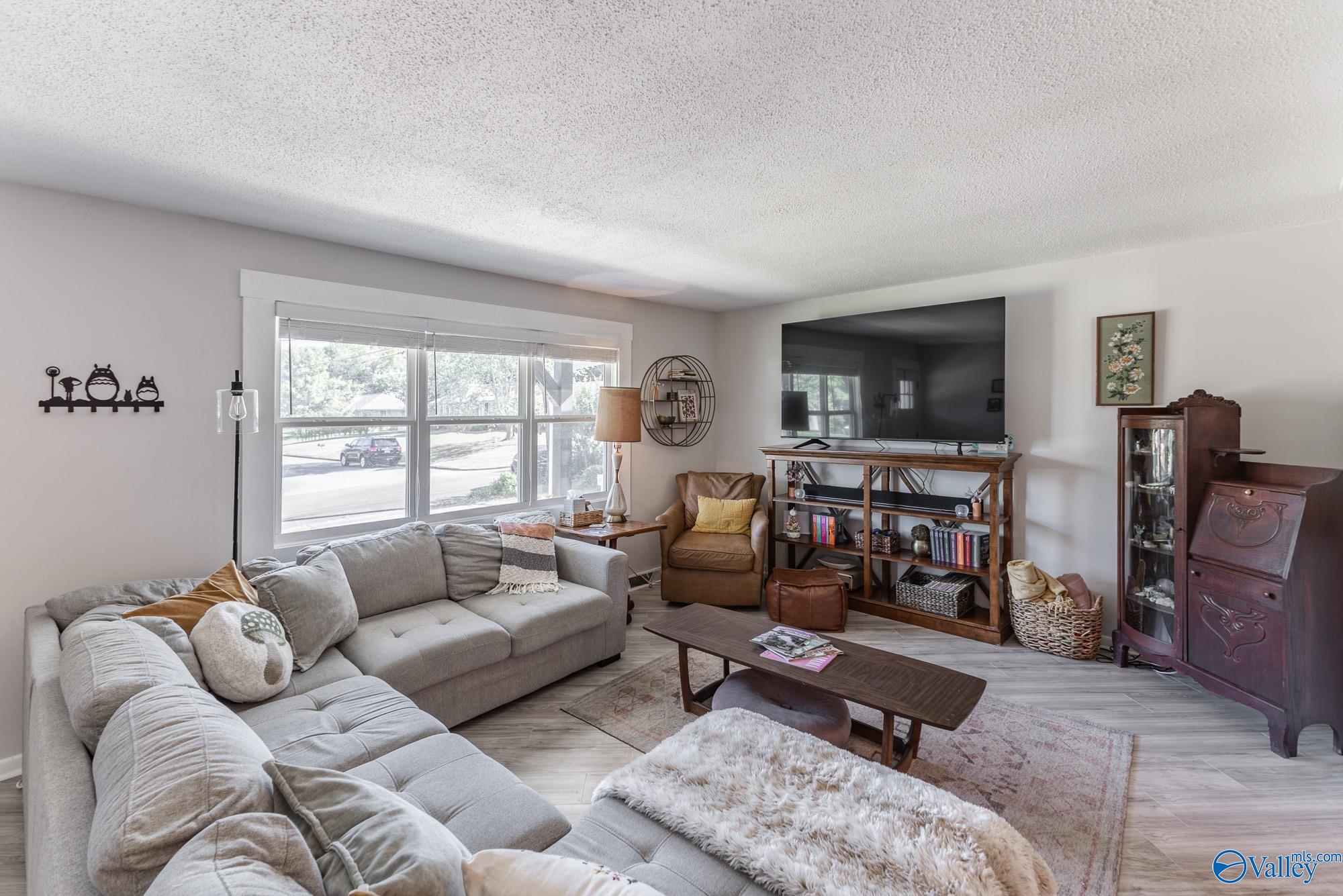 402 Cumberland Drive, Huntsville, Alabama image 4