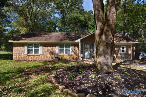 Homes For Sale - 201 Amy Drive<br/> Huntsville, AL 35811