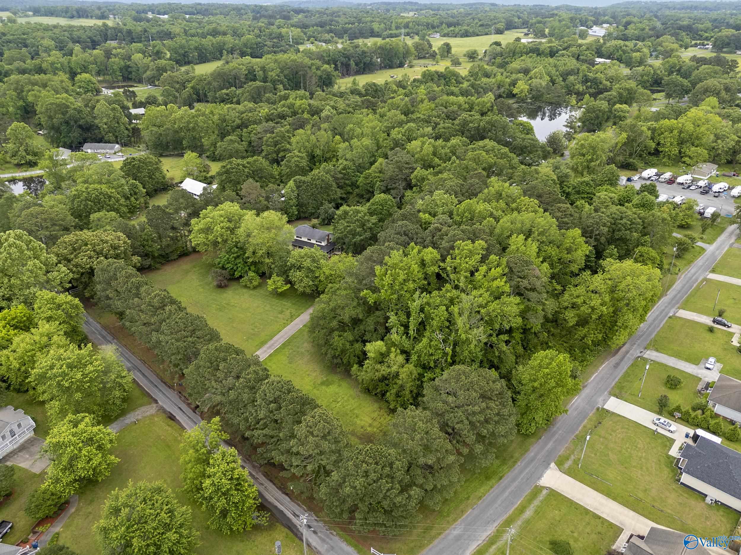 50 Benton Lane, Arab, Alabama image 37