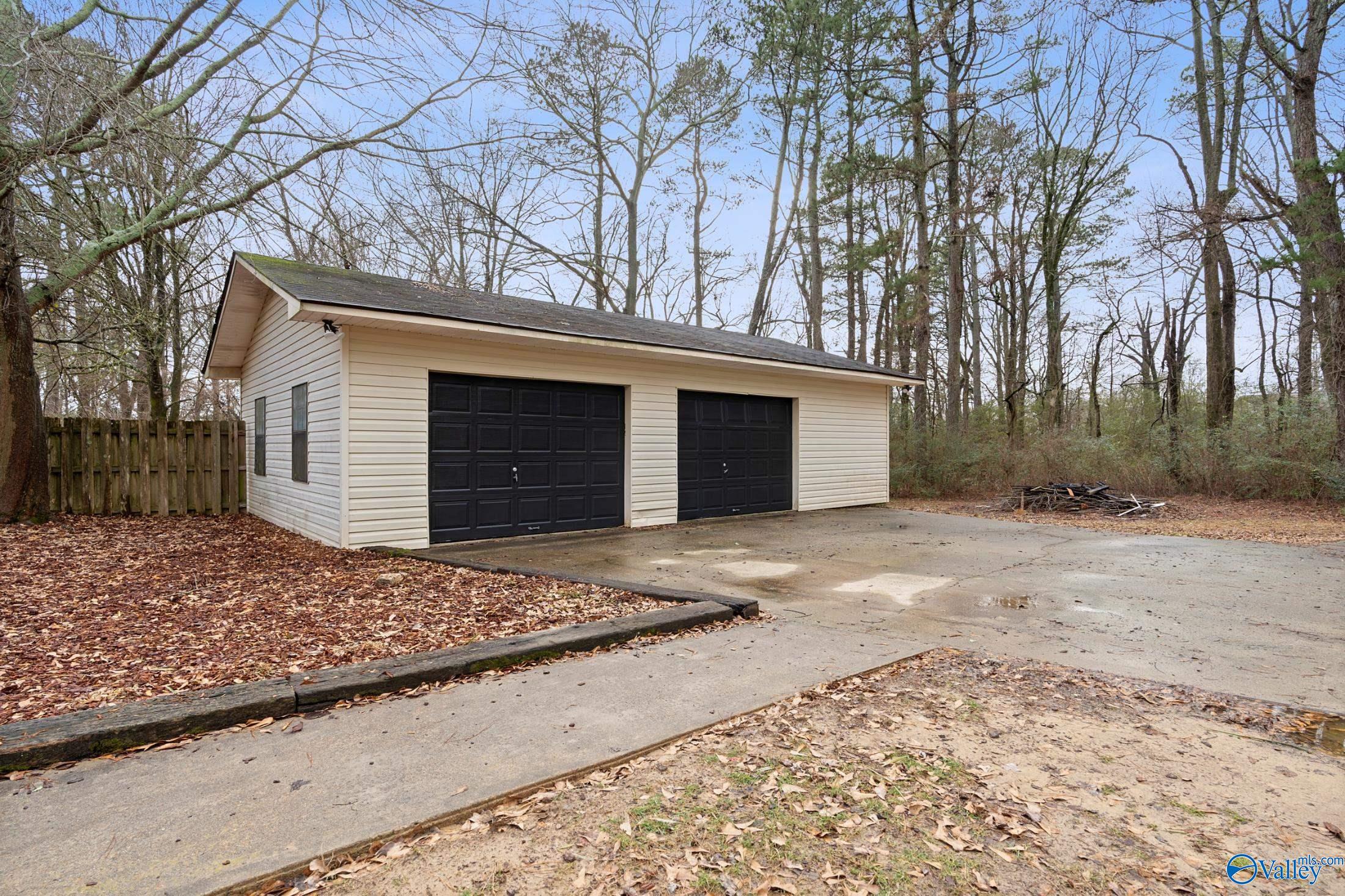 50 Benton Lane, Arab, Alabama image 33