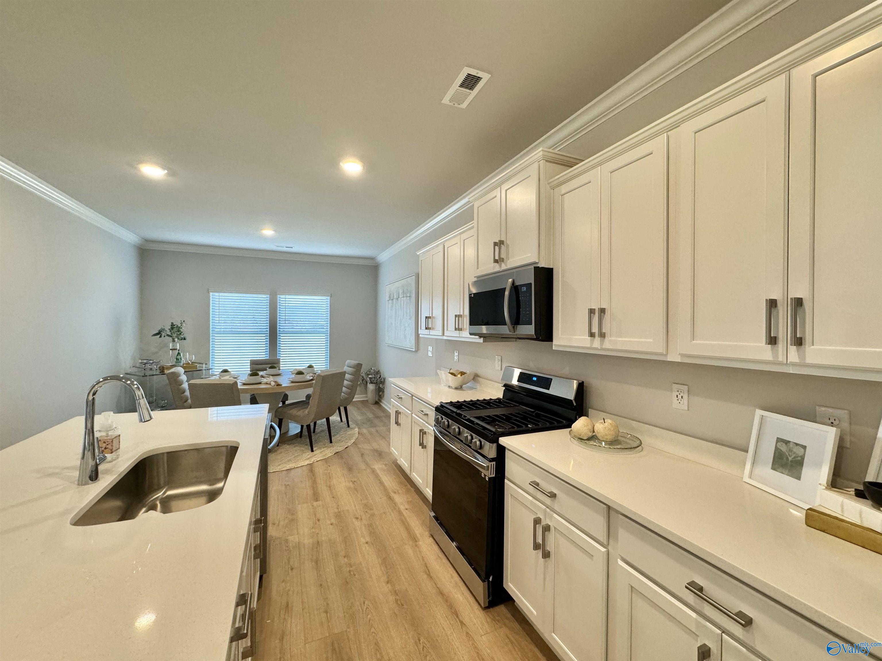 240 Pennington Avenue, Huntsville, Alabama image 6