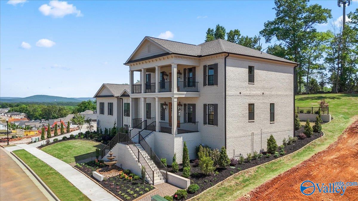 365 Saint Louis Street