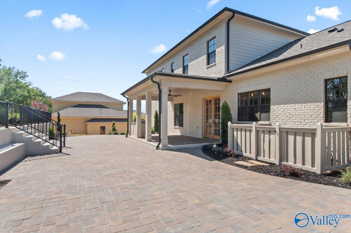 365 Saint Louis Street