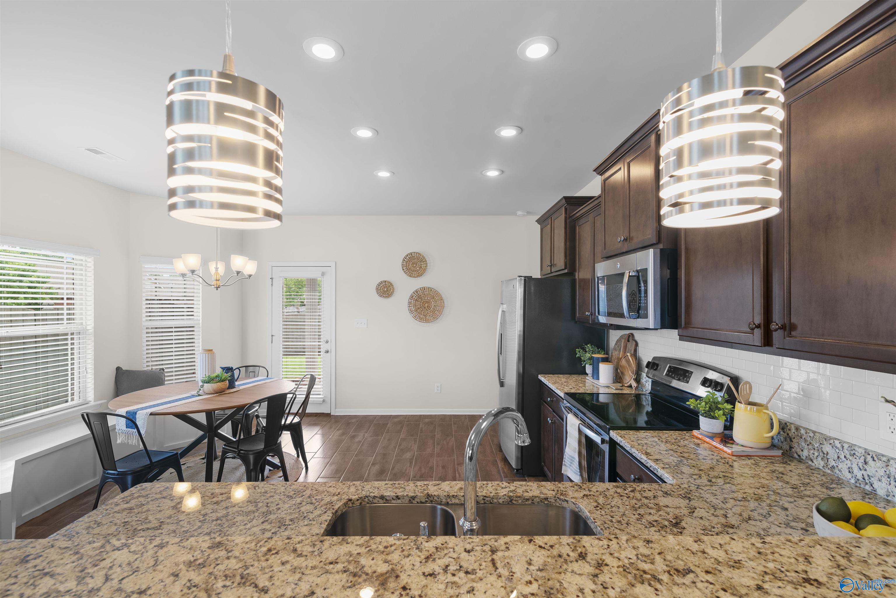 317 Harbor Glen Drive, Madison, Alabama image 17