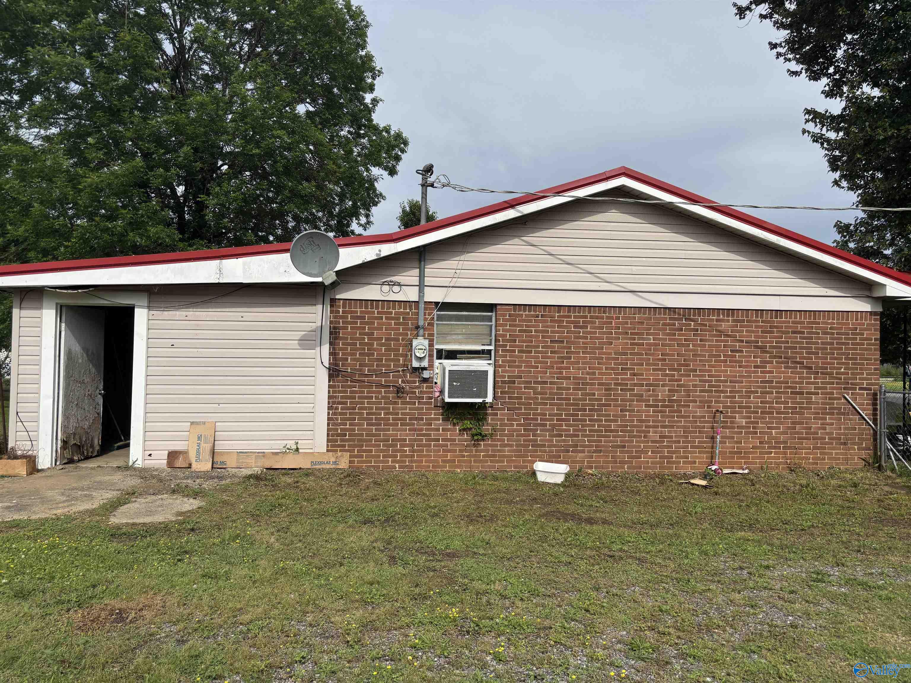 135 Willoughby Drive, New Hope, Alabama image 2