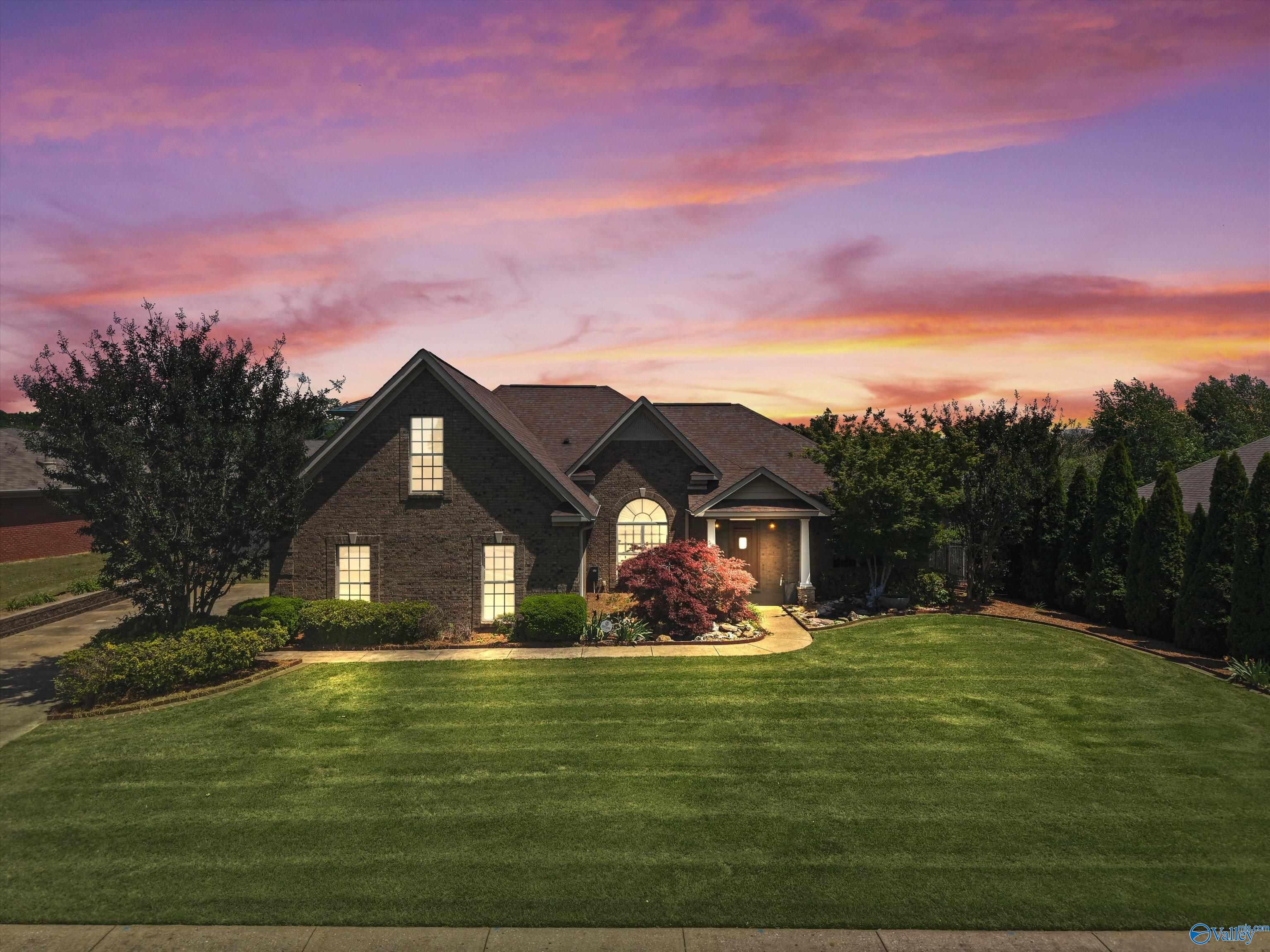 211 Magnolia Glen Drive