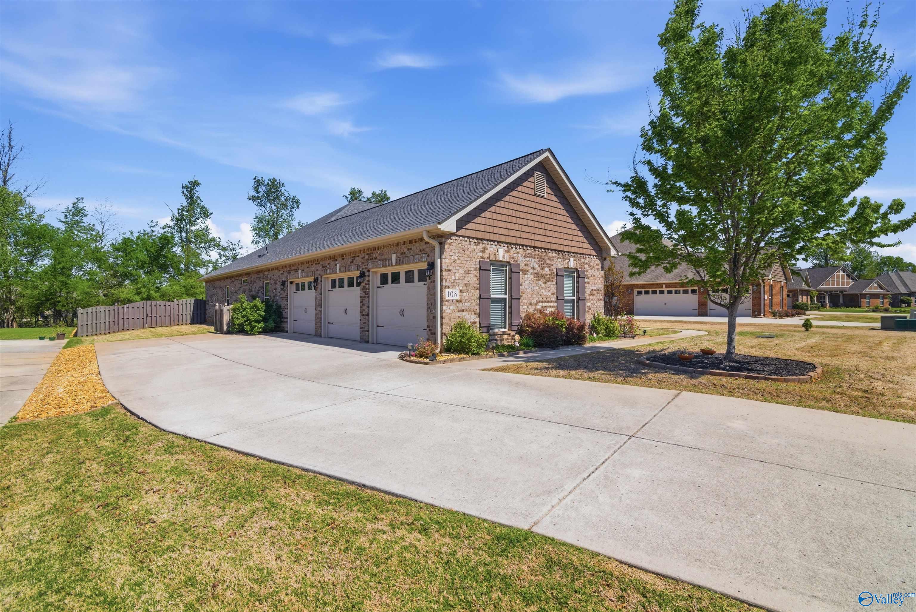 108 Rushing Brook Drive