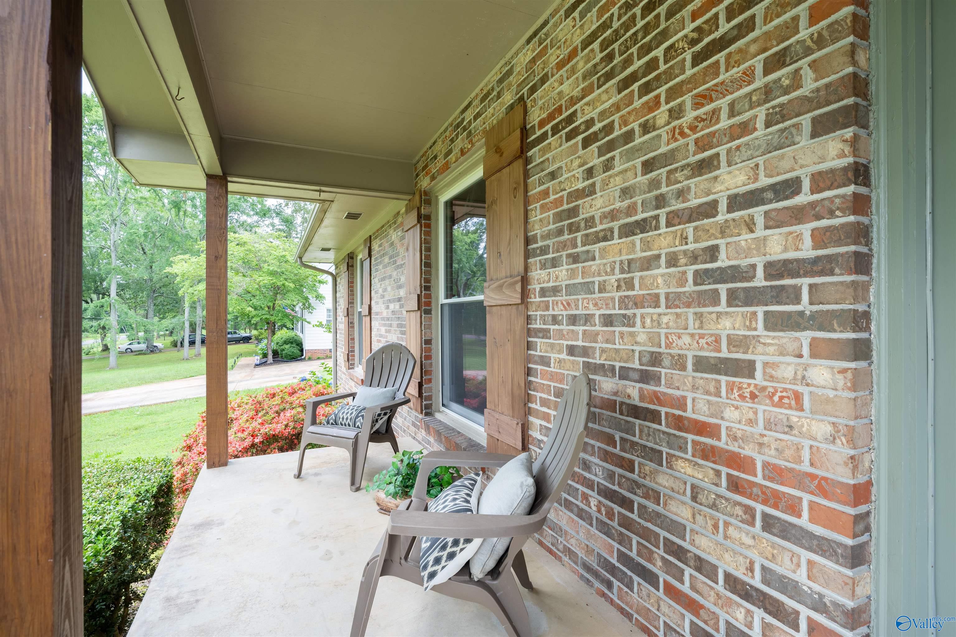 1527 Bob Jones Road, Scottsboro, Alabama image 7