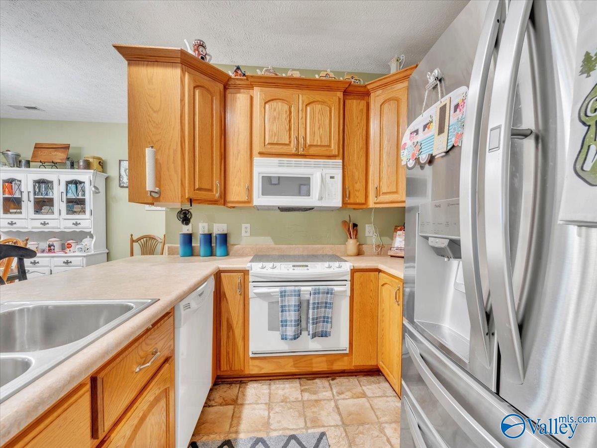 304 Santana Drive, Athens, Alabama image 10
