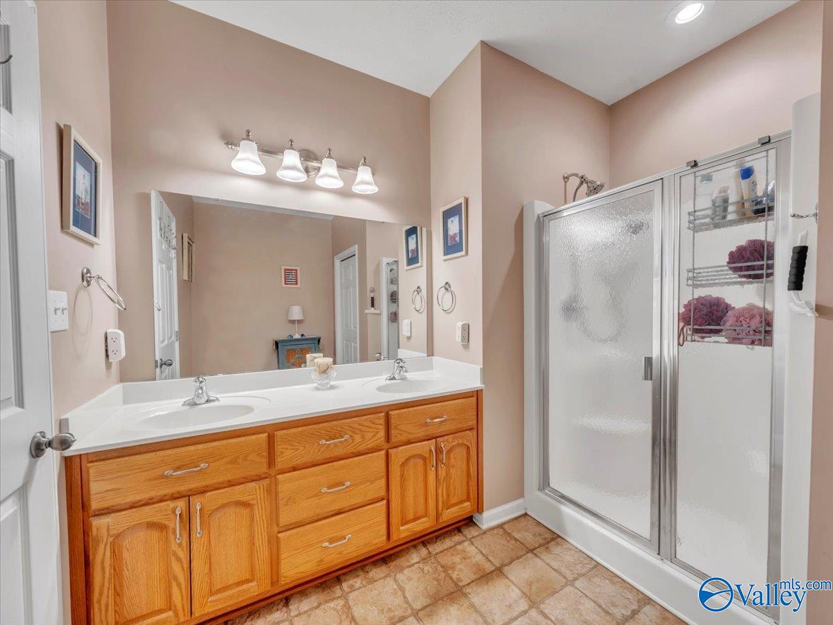 304 Santana Drive, Athens, Alabama image 18
