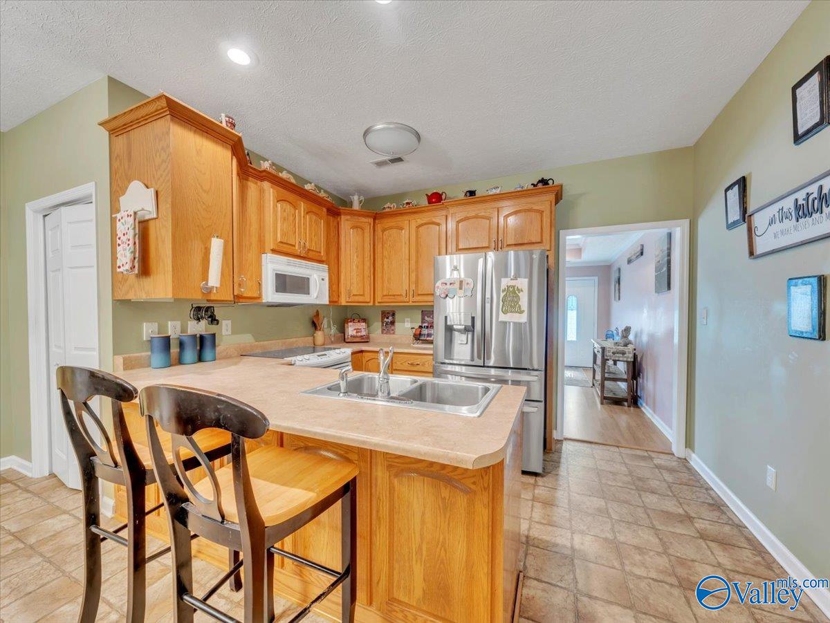 304 Santana Drive, Athens, Alabama image 8
