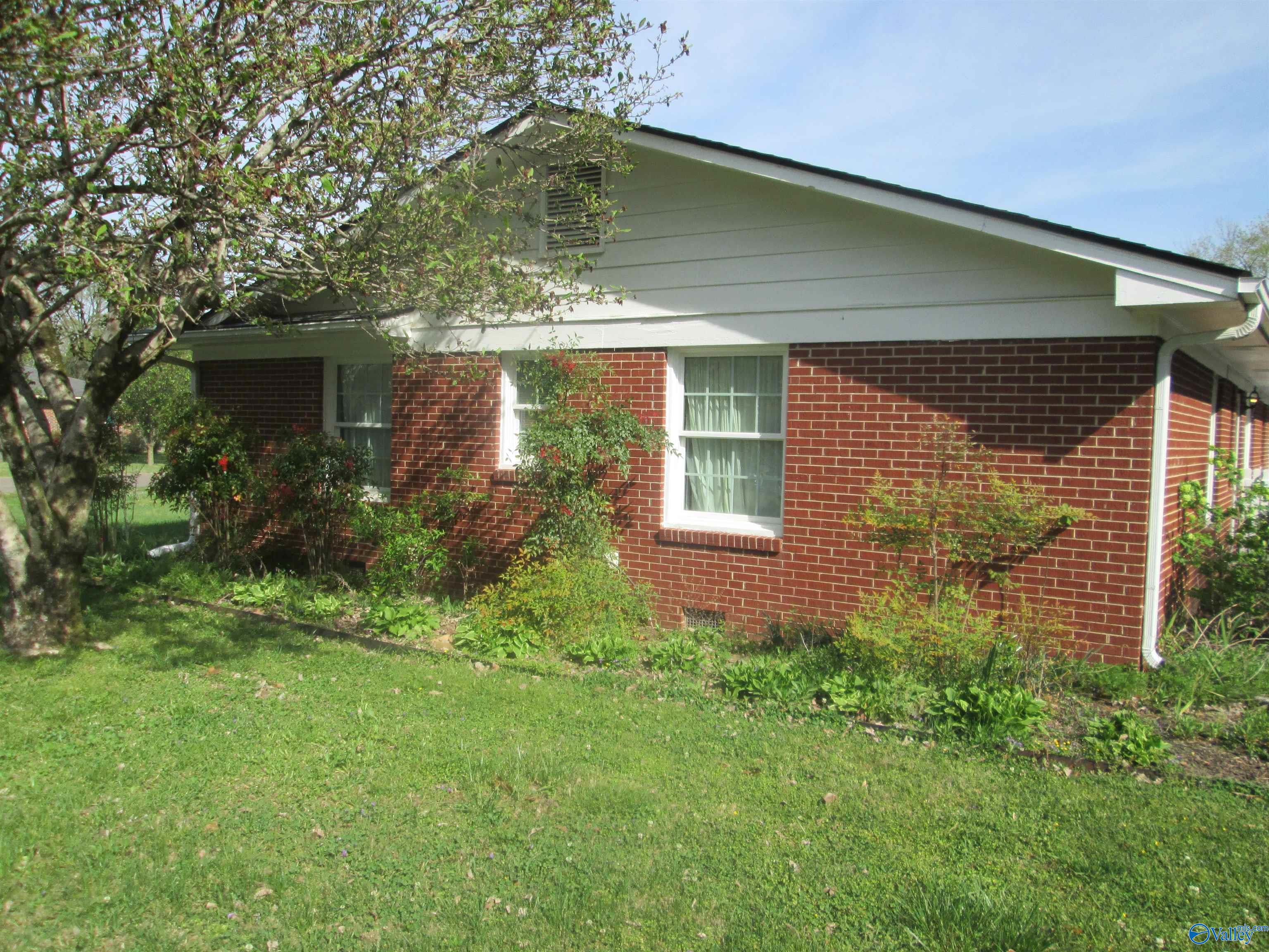 700 Meadowview Street