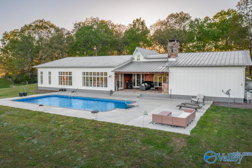 1025 County Road 1209
