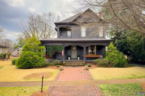Homes For Sale - 643 Sherman Street<br/> Decatur, AL 35601